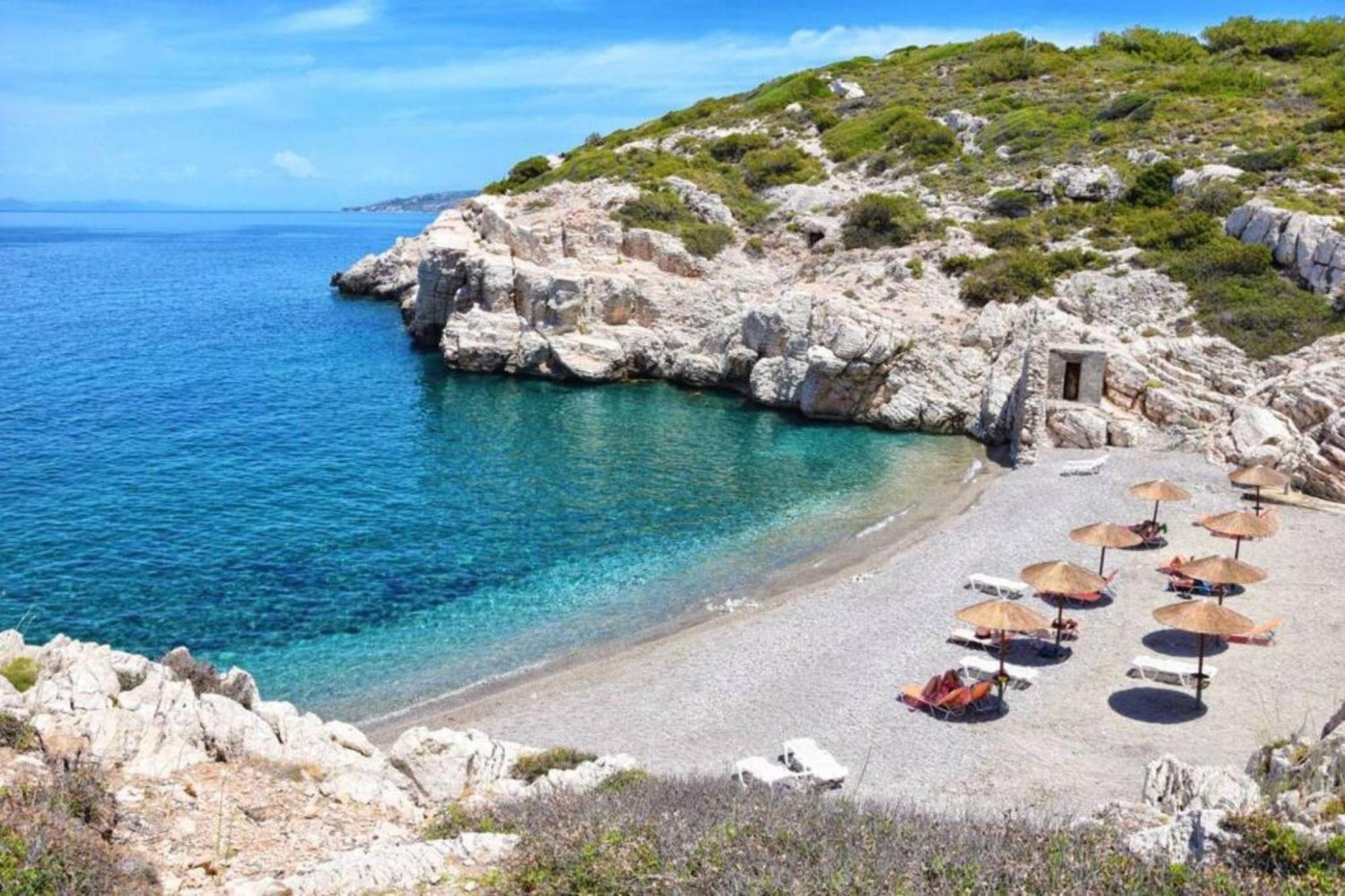 Laurel Lk In Rhodes